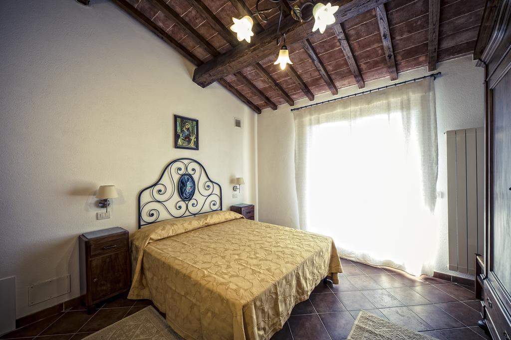 Agriturismo I Roseti Montepulciano Stazione الغرفة الصورة