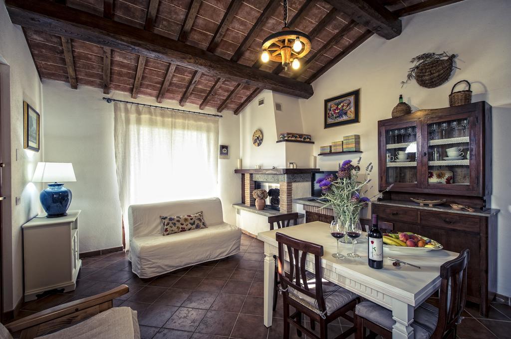 Agriturismo I Roseti Montepulciano Stazione المظهر الخارجي الصورة
